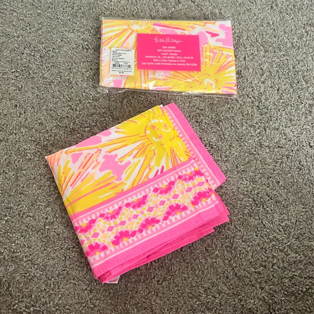 NWT Lilly Pulitzer Scarves